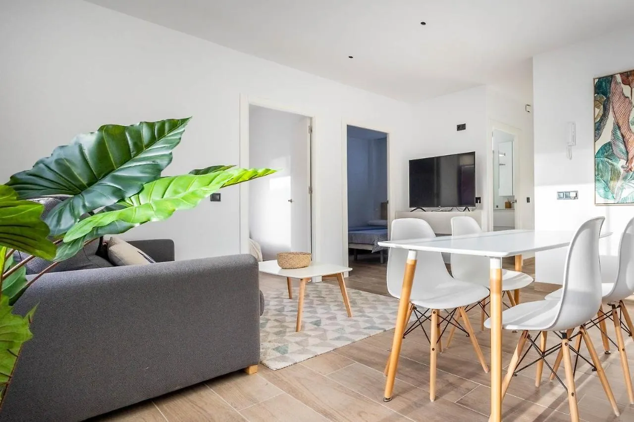 Nervion Suites 2 - Vacacional Sevilla Apartment Seville