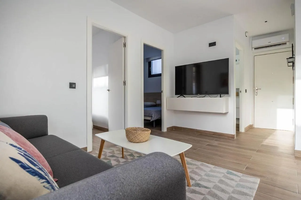 Nervion Suites 2 - Vacacional Sevilla Apartment